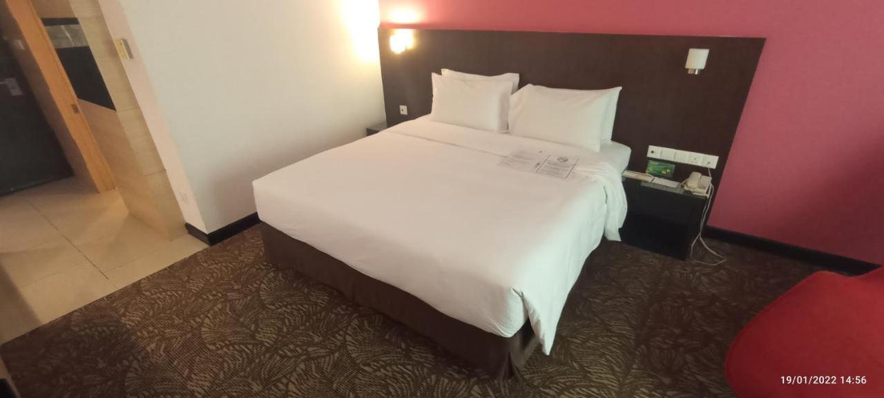 The Klagan Hotel Kota Kinabalu Zewnętrze zdjęcie