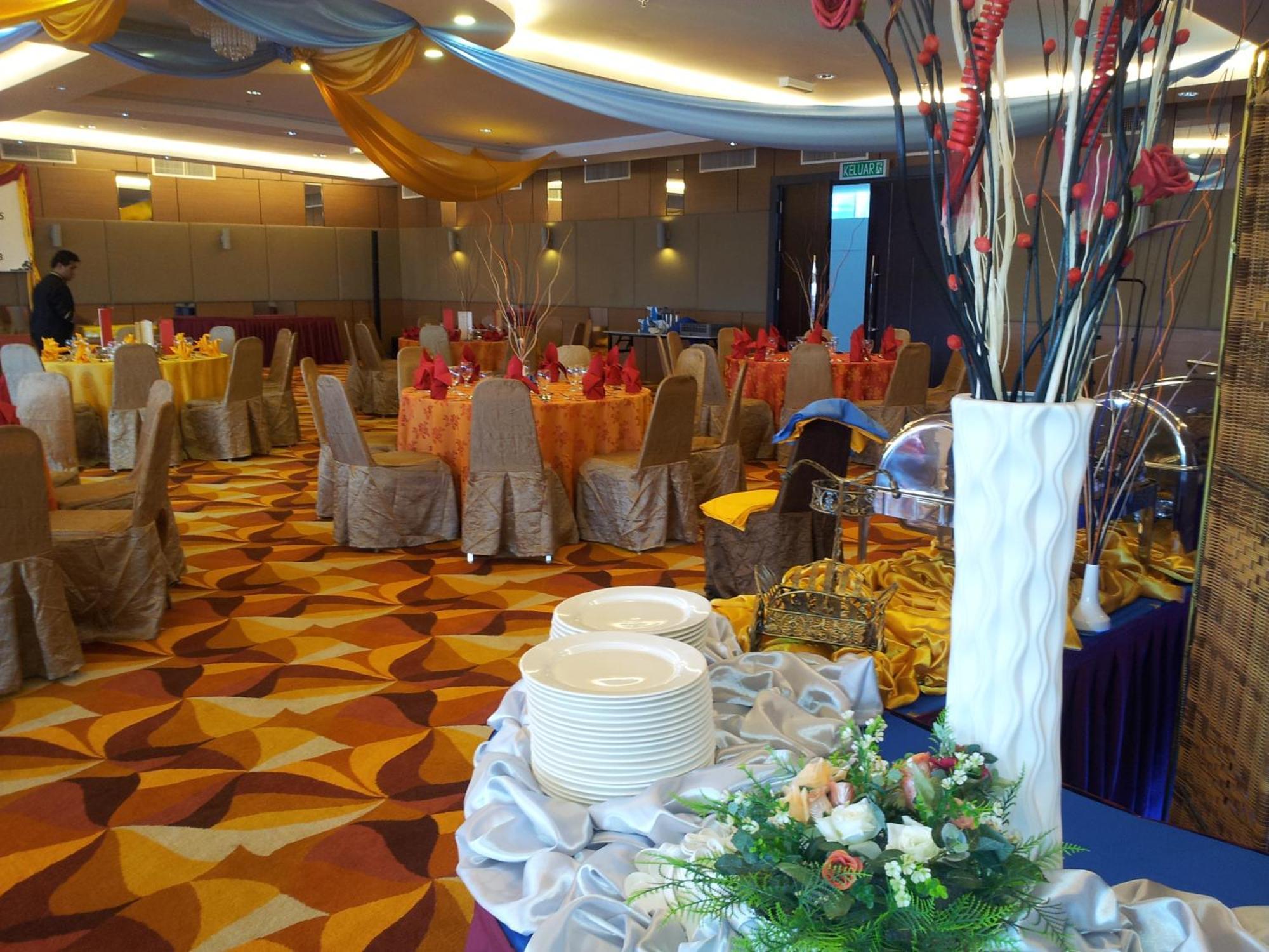 The Klagan Hotel Kota Kinabalu Zewnętrze zdjęcie